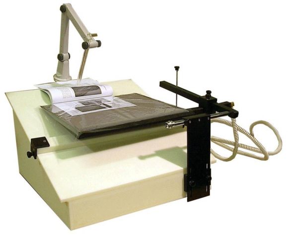 MAQUINA DE SUCCIÓN PARA LIBROS DE MUSEUM SERVISE